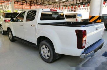 Selling White Isuzu D-Max 2016 at 8000 km in San Francisco