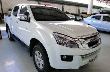 Selling White Isuzu D-Max 2016 at 8000 km in San Francisco