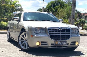 Sell 2nd Hand 2009 Chrysler 300C Automatic Gasoline at 30000 km in Quezon City