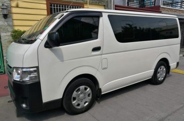 Selling Toyota Hiace 2015 Manual Diesel in Biñan