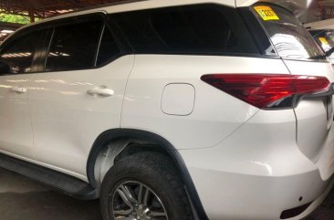 Selling White Toyota Fortuner 2017 Automatic Diesel in Quezon City