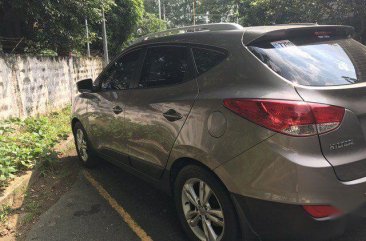 2nd Hand Hyundai Tucson 2012 at 70000 km for sale