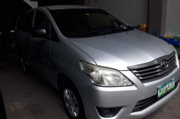 Silver Toyota Innova 2014 for sale Manual