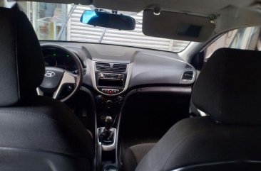 2nd Hand Hyundai Accent 2013 at 61000 km for sale