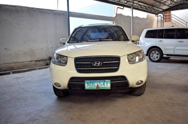 Sell White 2010 Hyundai Santa Fe in Manila