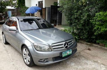 Selling 2nd Hand Mercedes-Benz C200 2009 in Cainta