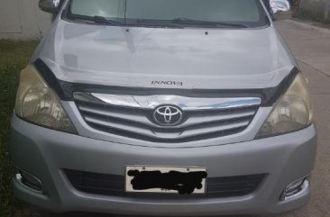 Selling 2nd Hand Toyota Innova 2010 in Cabuyao