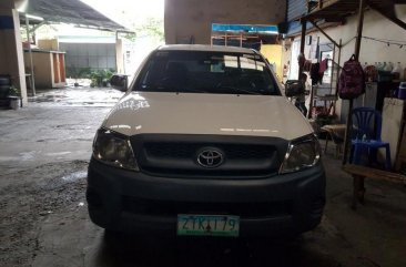 2nd Hand Toyota Hilux 2009 Manual Diesel for sale in Parañaque