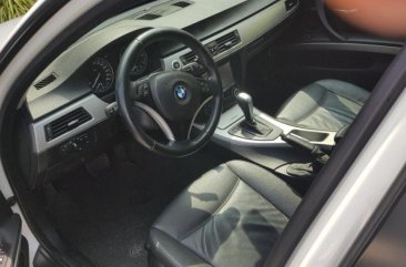 White Bmw 320I 2009 for sale Automatic