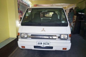 Sell White 2014 Mitsubishi L300 at 45240 km 