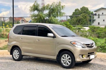 Selling 2nd Hand Toyota Avanza 2010 Automatic Gasoline at 58000 km in Quezon City