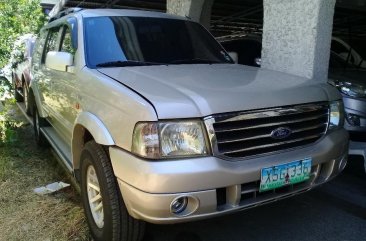 Selling 2nd Hand Ford Everest 2004 in Pasig