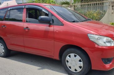 Selling Red Toyota Innova 2016 Manual Diesel at 10000 km in Quezon City