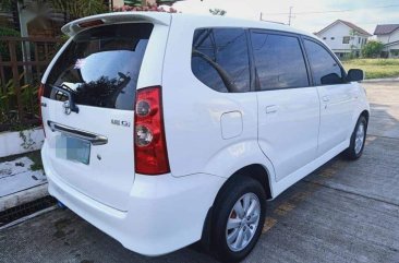 Sell 2nd Hand 2010 Toyota Avanza at 100000 km in Lipa