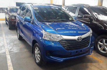 Blue Toyota Avanza 2016 at 32502 km for sale