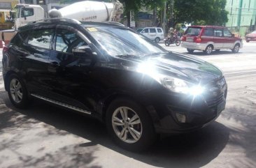 Selling Used Hyundai Tucson 2014 Automatic Diesel in Makati