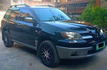 Mitsubishi Outlander 2004 Automatic Gasoline for sale in Quezon City