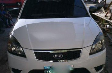 White Kia Rio 2010 at 79000 km for sale in Cebu 