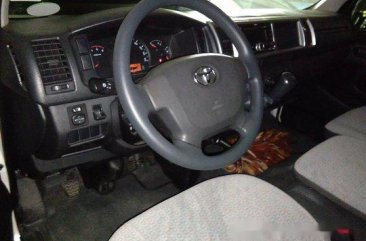 Selling Toyota Hiace 2017 Manual Gasoline at 22771 km 