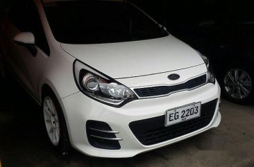 Sell White 2016 Kia Rio Automatic Gasoline at 44000 km 