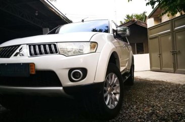 Selling Mitsubishi Montero 2009 Automatic Diesel in Pulilan