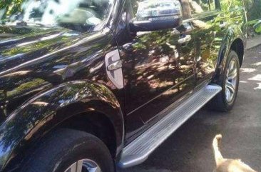 Selling Ford Everest 2011 at 80000 km in Iriga