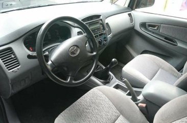 2nd Hand Toyota Innova 2009 at 80000 km for sale