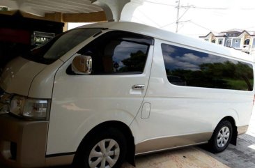 Selling 2nd Hand Toyota Grandia 2014 in Silang