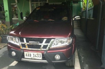 Selling 2nd Hand Isuzu Sportivo X 2014 Manual Diesel in Las Piñas