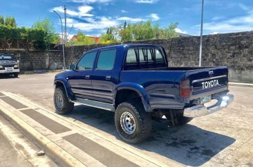 Toyota Hilux 2000 for sale in Las Piñas