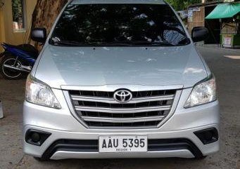 Sell 2nd Hand 2015 Toyota Innova Automatic Diesel in Rosales