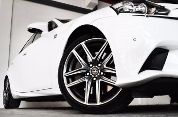 Lexus Is 2015 for sale in Quezon City