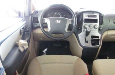 Hyundai Grand Starex 2001 Automatic Diesel for sale in Navotas