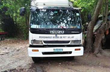 Selling Isuzu Forward 1997 Manual Diesel at 130000 km in Batangas City