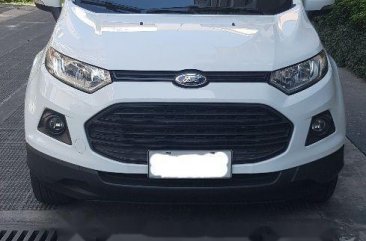 White Ford Ecosport 2014 at 55000 km for sale 