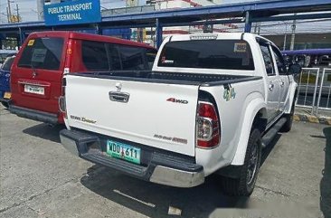 Sell White 2013 Isuzu D-Max Manual Diesel at 83000 km