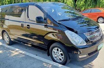 Selling 2nd Hand Hyundai Starex 2012 Manual Diesel in Biñan