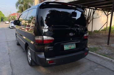 Selling Hyundai Starex 2004 Automatic Diesel in Pasig