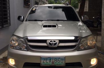 Selling Toyota Fortuner 2005 Automatic Diesel in Lipa