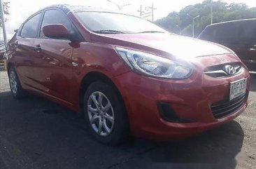 Red Hyundai Accent 2014 at 32352 km for sale 