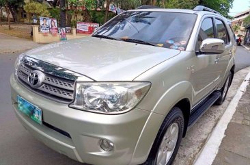 2nd Hand Toyota Fortuner 2009 for sale in Quezon City