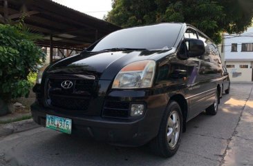 Selling Hyundai Starex 2004 Automatic Diesel in Pasig