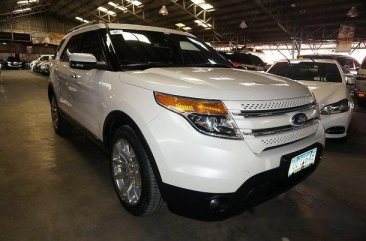 White Ford Explorer 2012 for sale in Makati