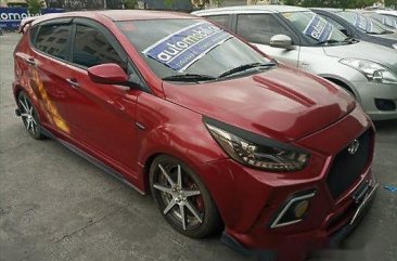 Selling Red Hyundai Accent 2014 at 67999 km 