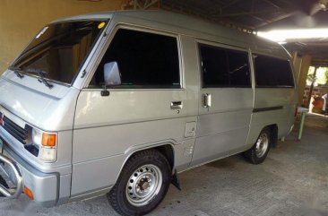 Mitsubishi L300 2004 Van for sale in Calumpit