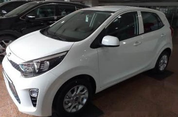 White Kia Picanto 2019 Automatic Gasoline for sale