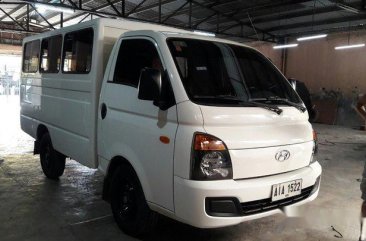 Selling White Hyundai H-100 2014 Manual Diesel in Makati