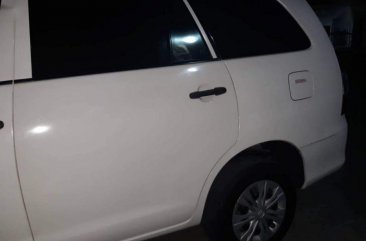 Selling Toyota Innova 2014 Manual Diesel in General Trias