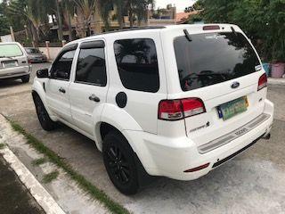 Sell 2nd Hand 2013 Ford Escape at 90000 km in Santa Rosa
