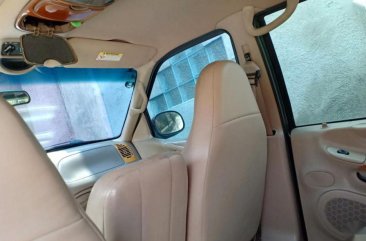 Selling 2nd Hand Ford Expedition in San Jose del Monte